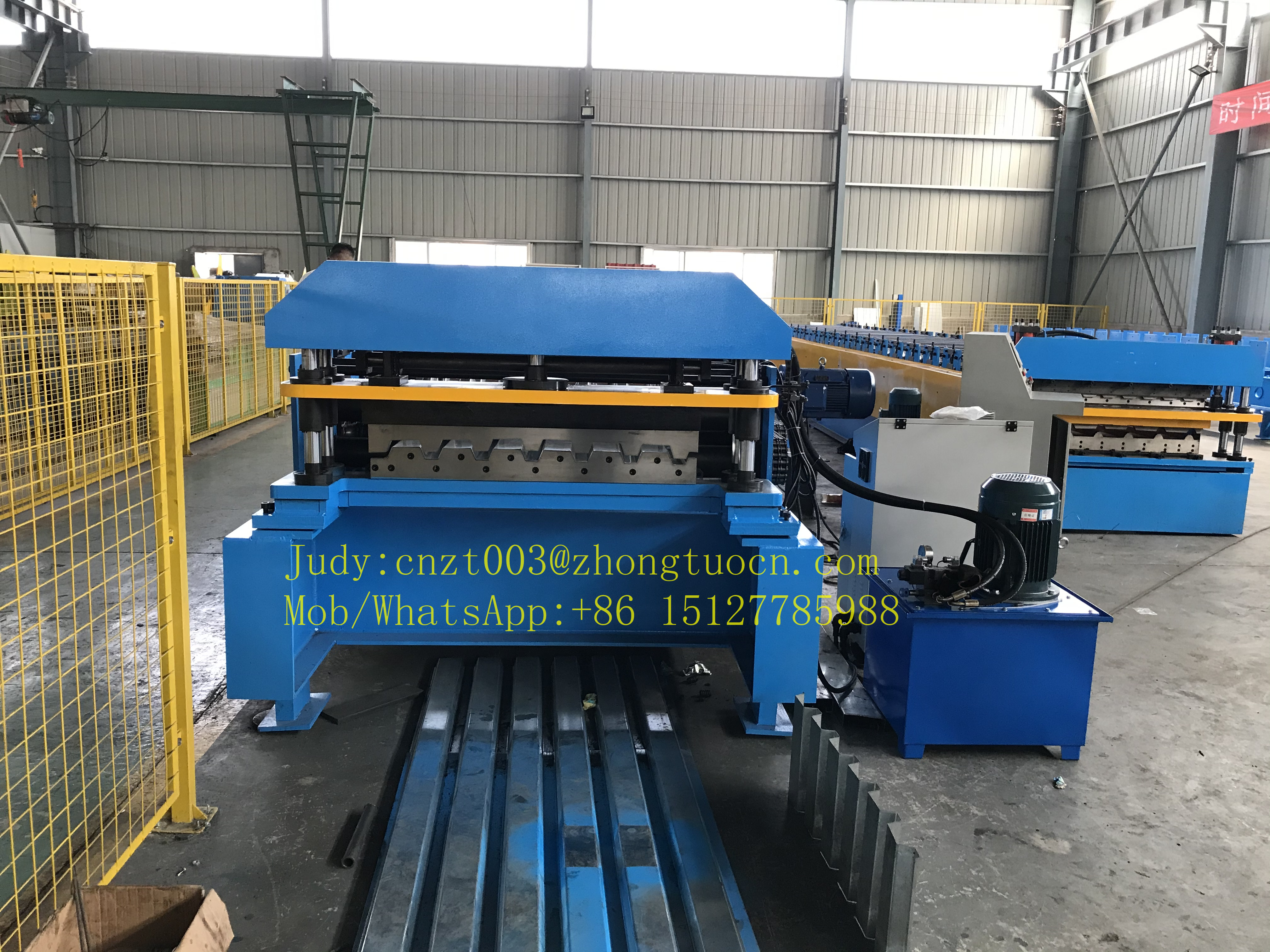 Steel deck roll forming machine for villa house