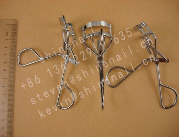 mini eyelash curler