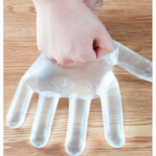 Lebensmittel verwenden Einweg -PE -Handschuhe