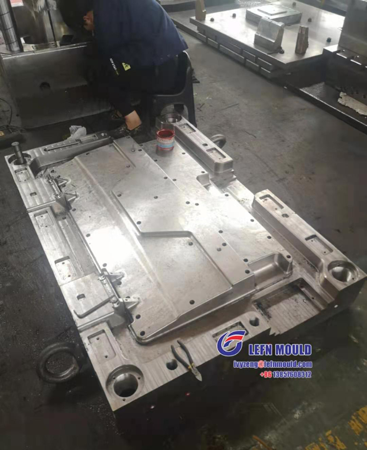 660 Liter mobile Garbage Bin mold/Tong sampah/ Waste Bin Mould manufacturer in Taizhou