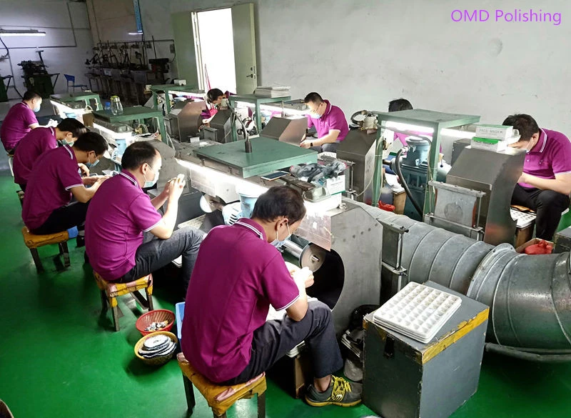 Lower Price Fashion Design Zircon Stone Titanium Rings with High Quality