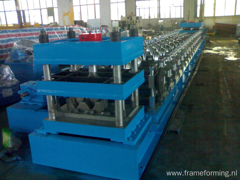 Freeway Steel Guardrail Forming Machine