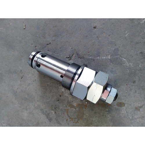 WA470-3 قطع غيار اللودر VALVE ASS'Y RELIEF 709-10-52800