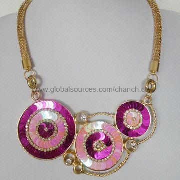 Newfangled Golden Chain Necklace, Decorated with Iridescent Sequins and Crystals in Charming Pattern