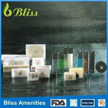 N114 Customized Hotel Amenities set packed in paper box / plastic bag