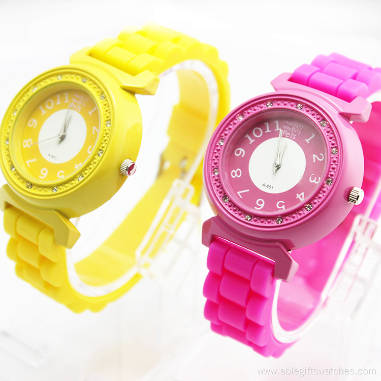 Popular Girls Silicone Strap Wristwatches