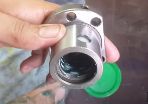 ball screw lubricantion