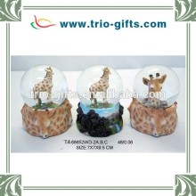 polyresin giraffe snow globes 65mm