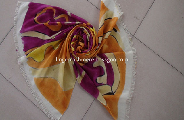 New Arrival Classical Design Scarf