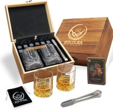 Chilling Granite Cubes: The Ultimate Cooler for Whisky, Beer, and Other Beverages