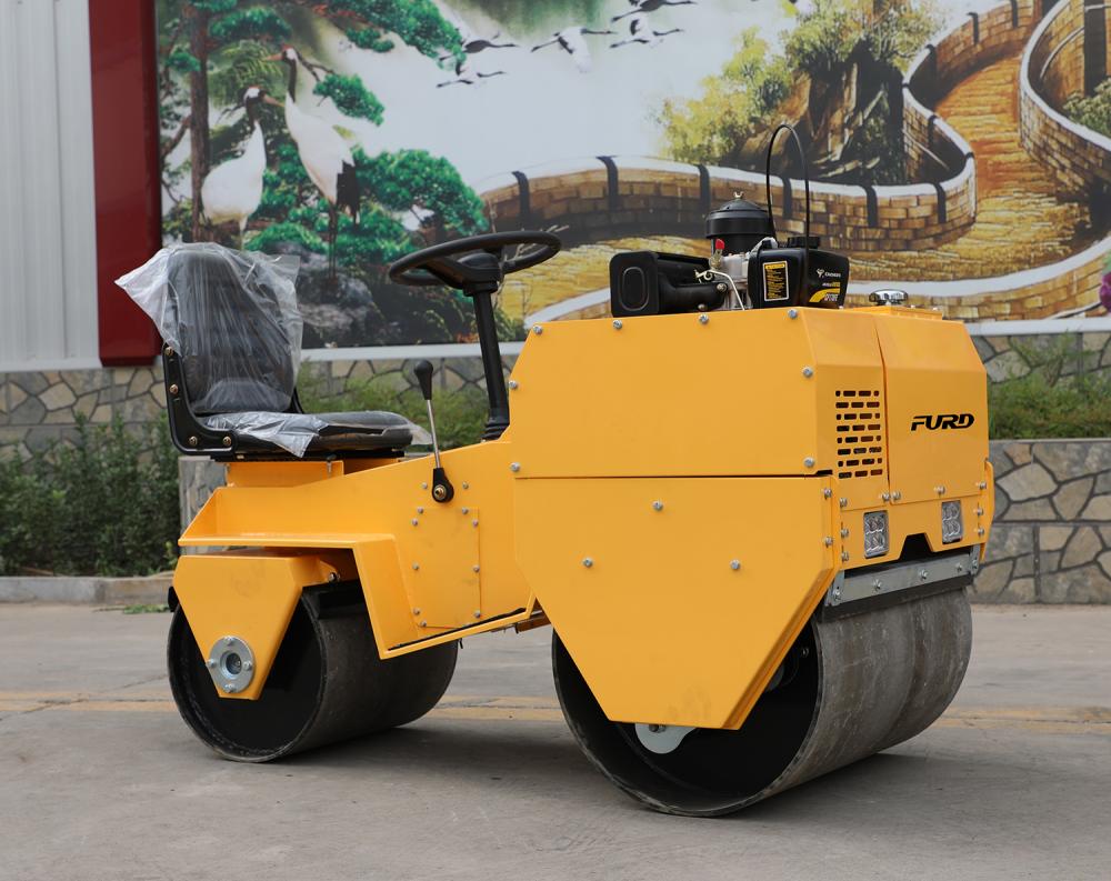 Portable small road roller diesel engine vibratory road compactor roller