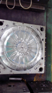 Plastic tableware spoon mould