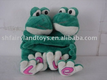 plush valentines day frog toy
