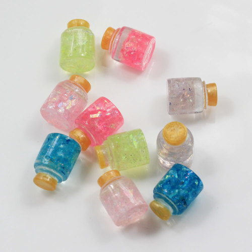 Venta al por mayor colorida hermosa mini botella de limo resina encanto cabujón cuentas novedosas para accesorios encantos