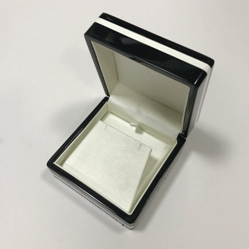 Black MDF Wood Packaging Box For Jewelry Pandant