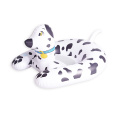 Jouet de piscine gonflable de flotte de plage spotty chien