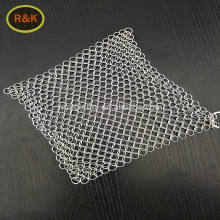 Chain mail ring mesh for cleaner
