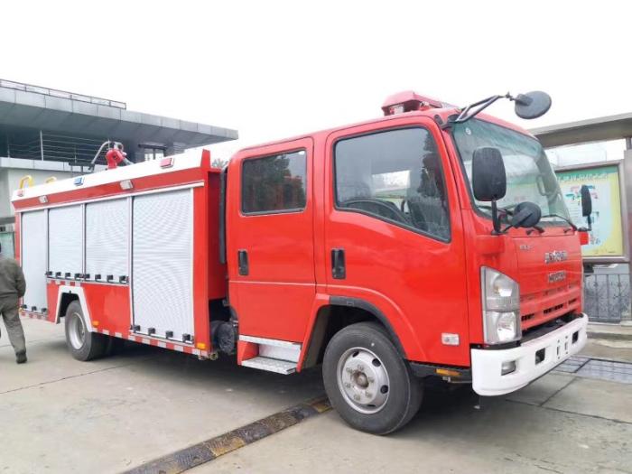 Isuzu 6ton Fire Truck 4