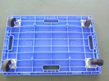 Easy split joint 4 universal wheels dolly