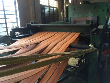 Durable Flat Transmission Belt for Industrial Applications