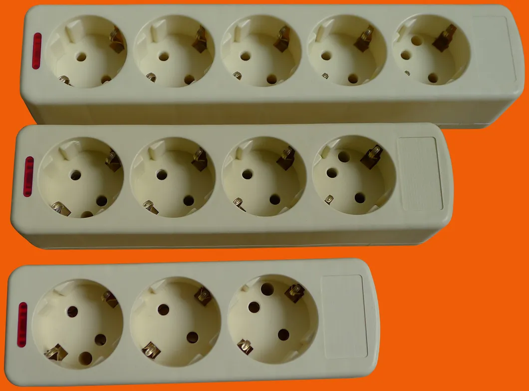 6-позиционная удлинительная розетка и переключатель европейского стандарта 10/16 А (E9006ES)