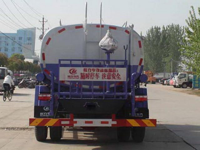 دونغفنغ D9 10000-12000Litres Street Water Spray Truck