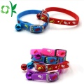 Collier de chat pour animaux de compagnie en silicone de chien coloré avec cloche