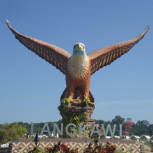 Outdoor decorative large fiberglass eagle sculpture