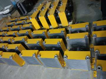 Hydraulic station oil heat radiator