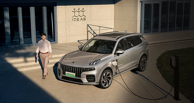 Lynk 09phev Electric Car White Big 2t Hybrid SUV Gas Transporter