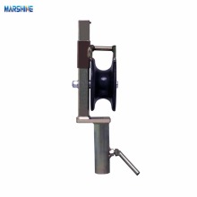 Pole Mounted Pulley Straight Insulators Mounting Roller