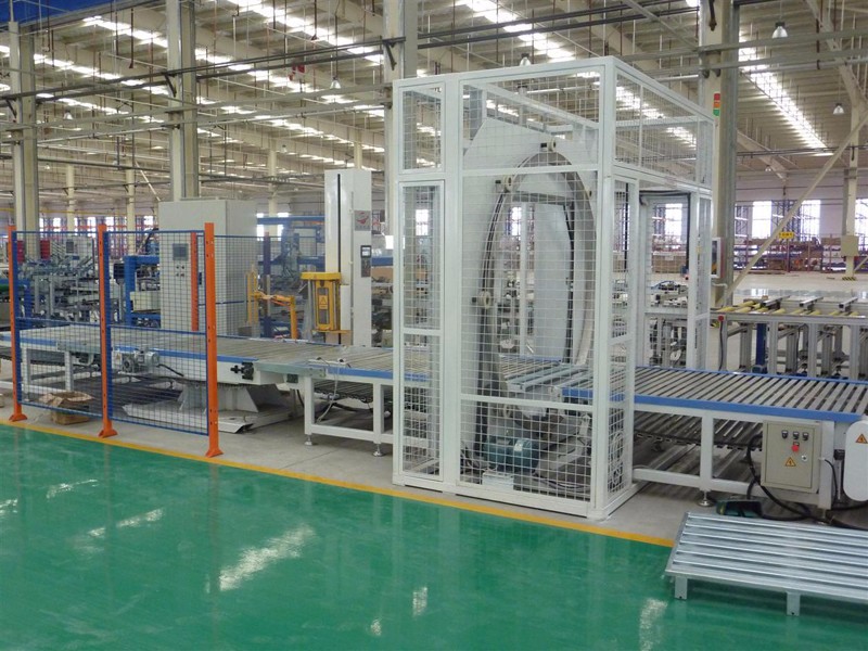 Full-automatic orbital horizontal stretch film wrapping machine use for packing long products