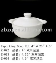 white porcelain dinnerware