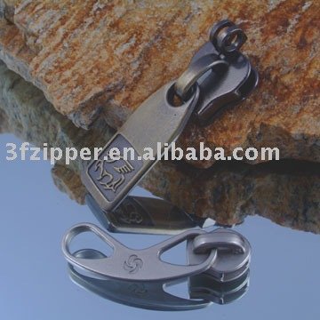 Metal Zippers and Sliders Manufacturer