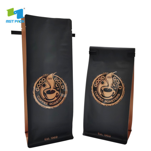 Bolsa de café de papel de aluminio con fondo plano y negro mate