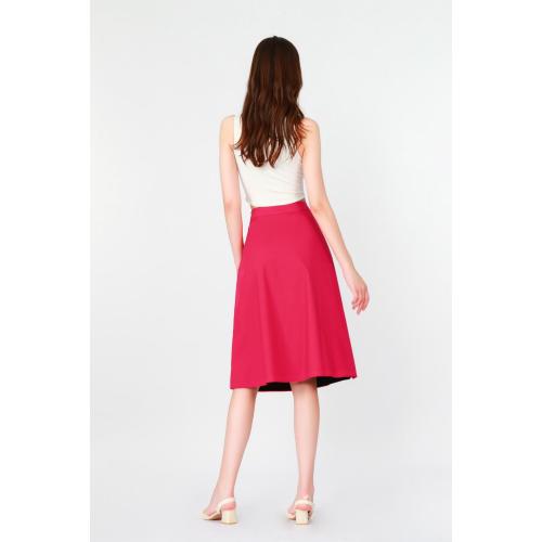 Skirt Featuring a Single-Sided Slit