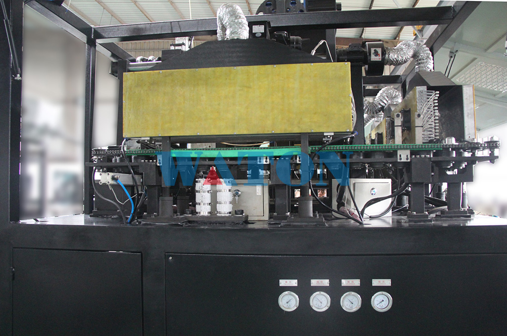 pet blow molding machine