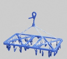 Plastic cloth hanger