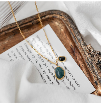 Light Luxury Design Green And Black Agate Pendant