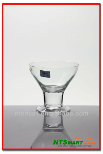 Wine glass/Crystal glassware