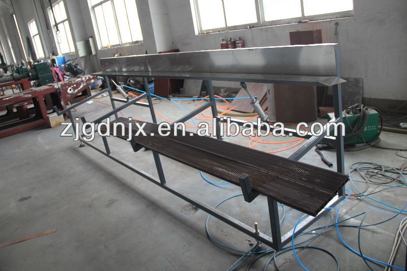 Plastic Wood Sawdust board making machine/WPC PVC door production line