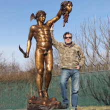 Factory supplied famous finurines bronze perseus slaying medusa statue reproduction for garden decoration