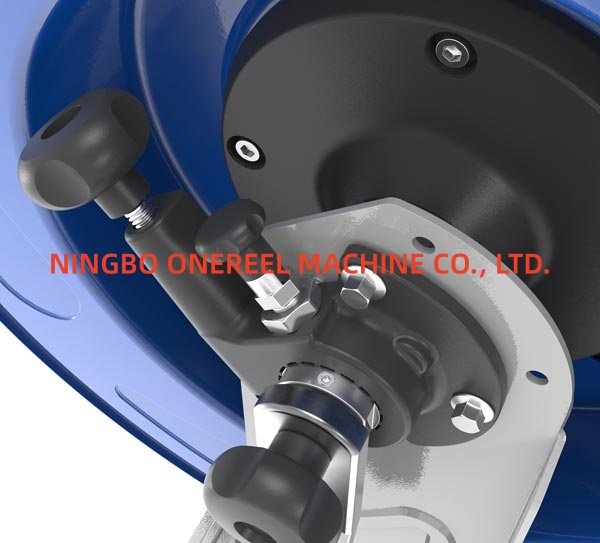 Hand Crank Hose Reels (4) Hand Crank Hose Reels (4)