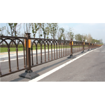 High quality fittings galvanized steel guardrail / pedestrian barrier