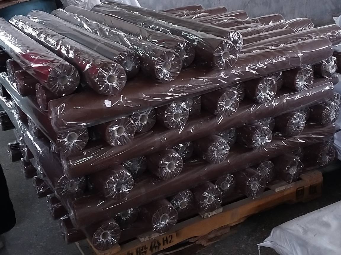 Pantalla de insectos de fibra de vidrio marrón en rollos brown fiberglass insect screen in rolls