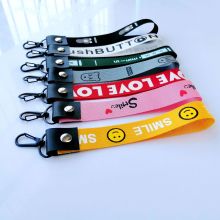 Personalized Daisy Knits Key Chain - INS Popular Gifts Promotion