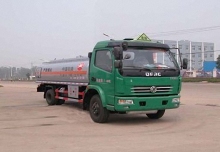 New Dongfeng 7000L oil tanker transport spill stocks