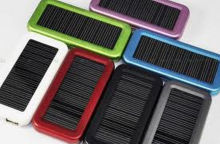 Solar Electronics Mobile Phones Charger With Flashlight Function Oem