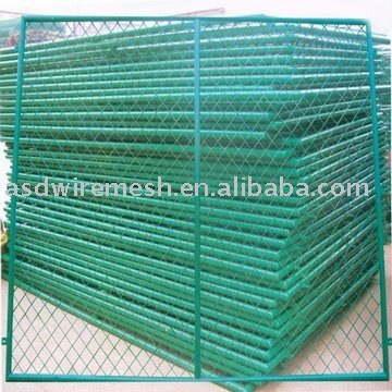 inyl coated chain link fence