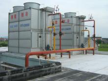 Energy-efficient evaporative condenser